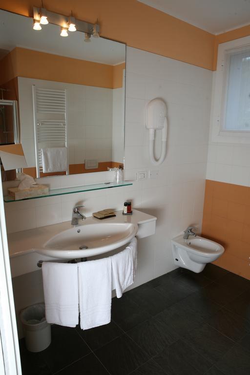Hotel Michelangelo Milano Marittima Exterior foto