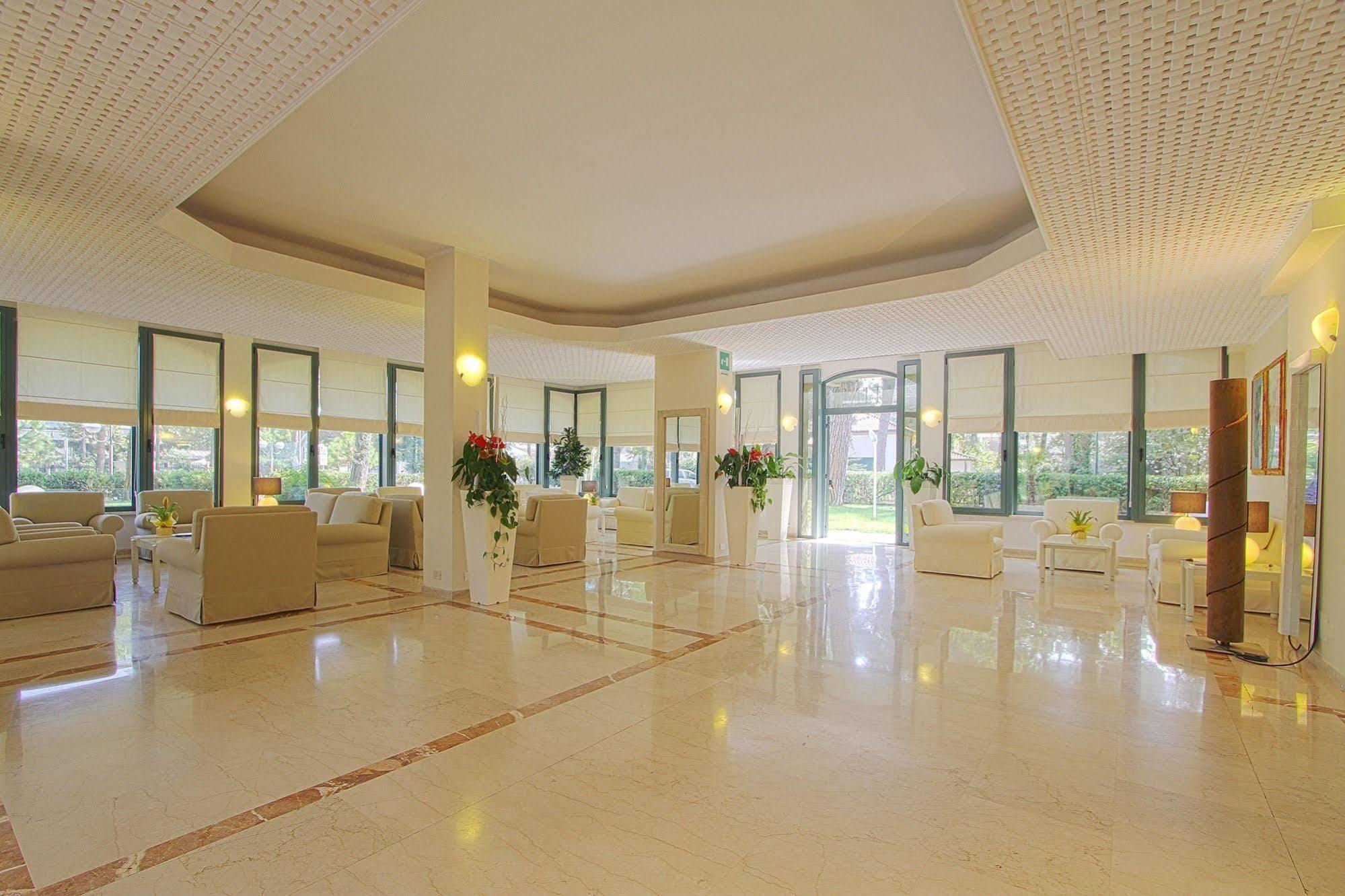 Hotel Michelangelo Milano Marittima Exterior foto