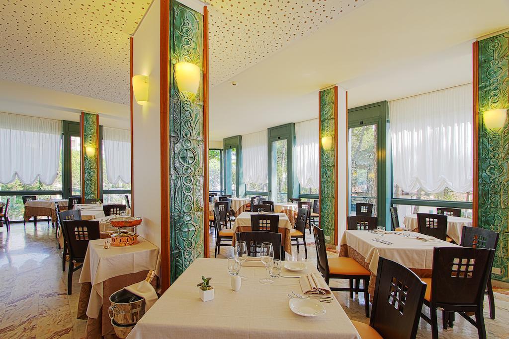Hotel Michelangelo Milano Marittima Exterior foto
